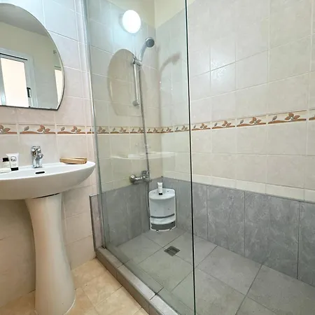 Oasis 2bdr Kapparis With Pool - 2 Min From Beach *